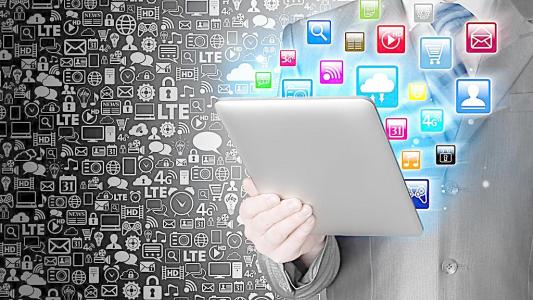 互聯(lián)網(wǎng)背景下新聞工作轉(zhuǎn)型(互聯(lián)網(wǎng)對(duì)新聞業(yè)產(chǎn)生了怎樣的變革)